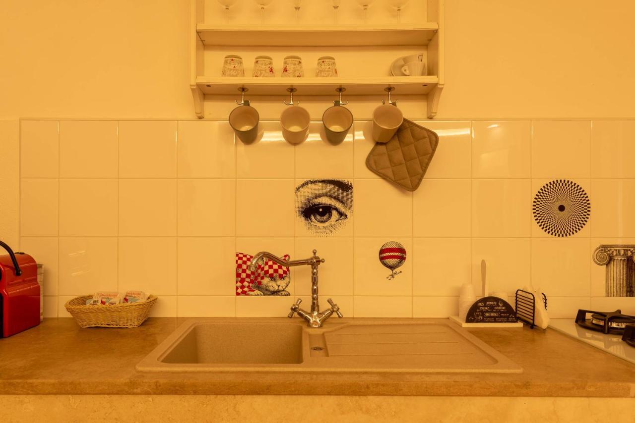 Cadelli Luxury Suite & Apartments Lecce Bagian luar foto