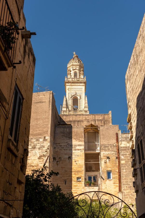 Cadelli Luxury Suite & Apartments Lecce Bagian luar foto