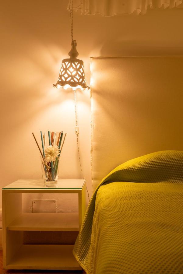 Cadelli Luxury Suite & Apartments Lecce Bagian luar foto
