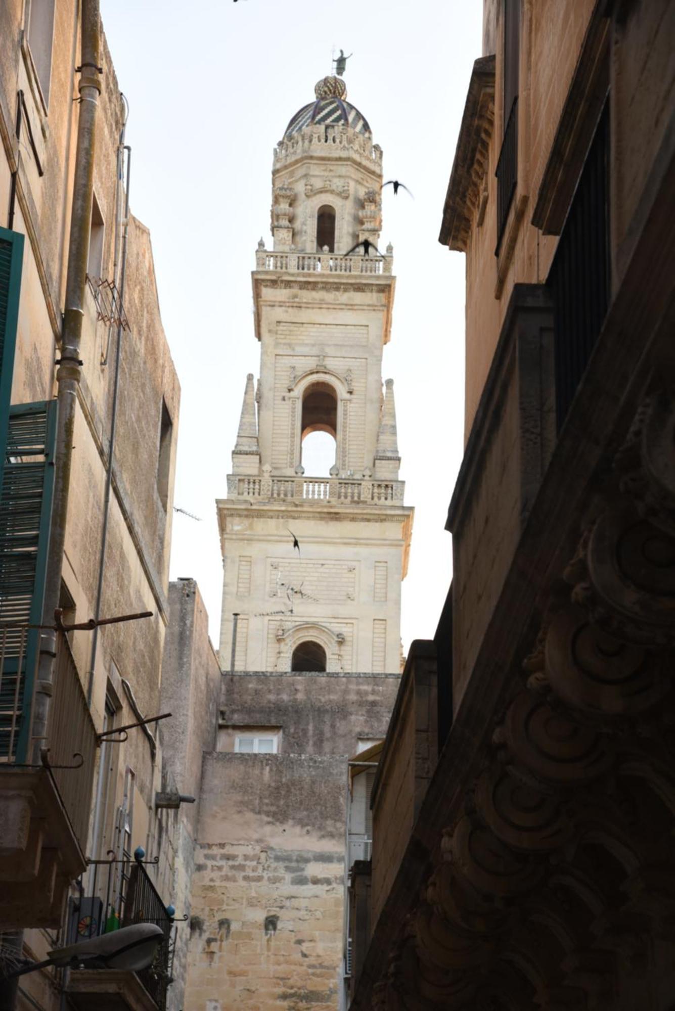 Cadelli Luxury Suite & Apartments Lecce Bagian luar foto