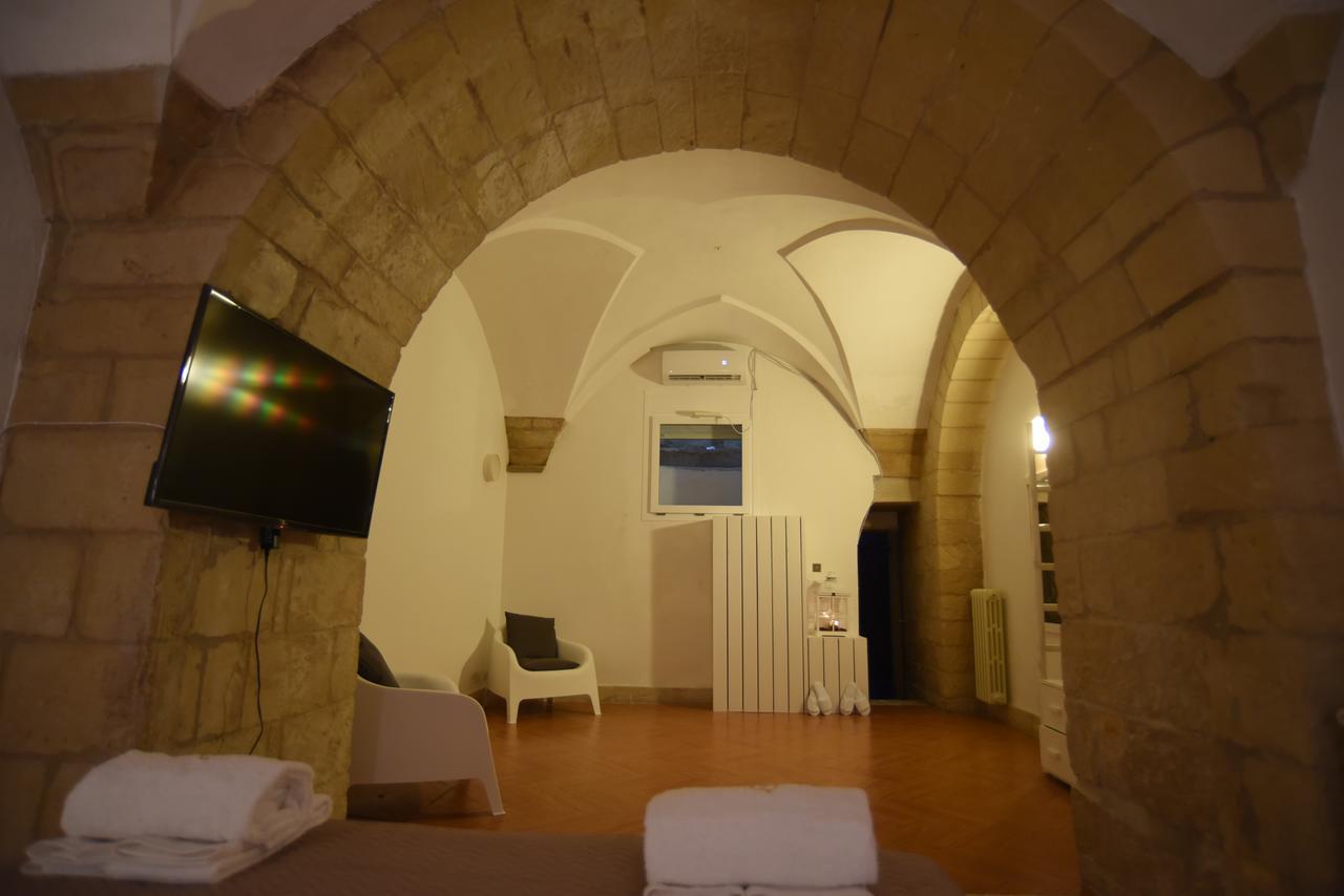 Cadelli Luxury Suite & Apartments Lecce Bagian luar foto
