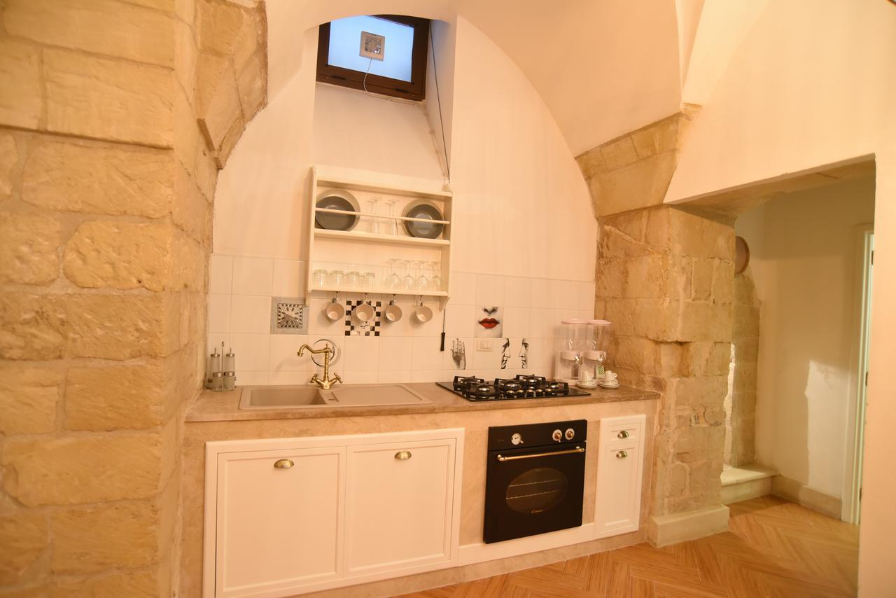 Cadelli Luxury Suite & Apartments Lecce Bagian luar foto